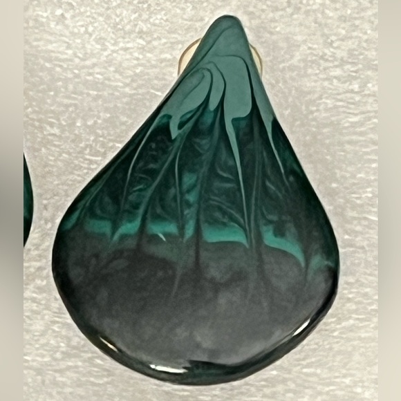 Earrings - Picture 4 of 6